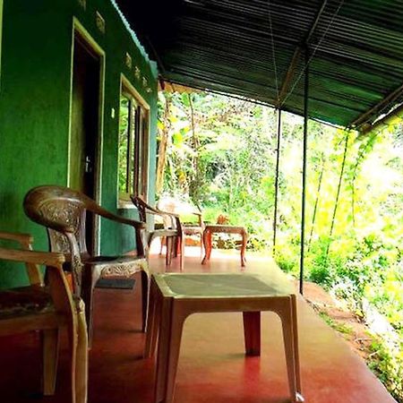 Haniffas Holiday Inn Kandy Bagian luar foto