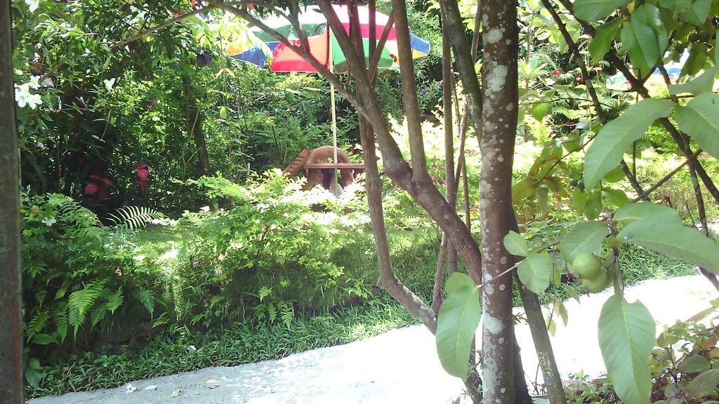Haniffas Holiday Inn Kandy Bagian luar foto