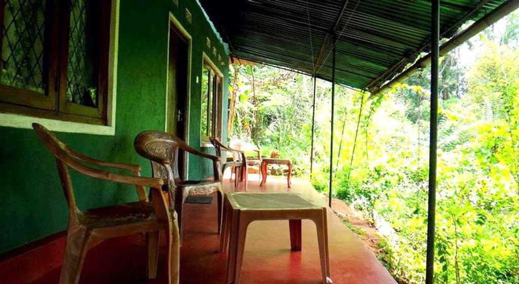 Haniffas Holiday Inn Kandy Bagian luar foto
